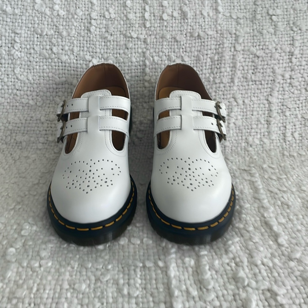 COPY - White Dr. Martens Mary Jane’s size US 9 UK 7